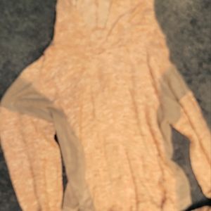 Women's hooded sweatshirt